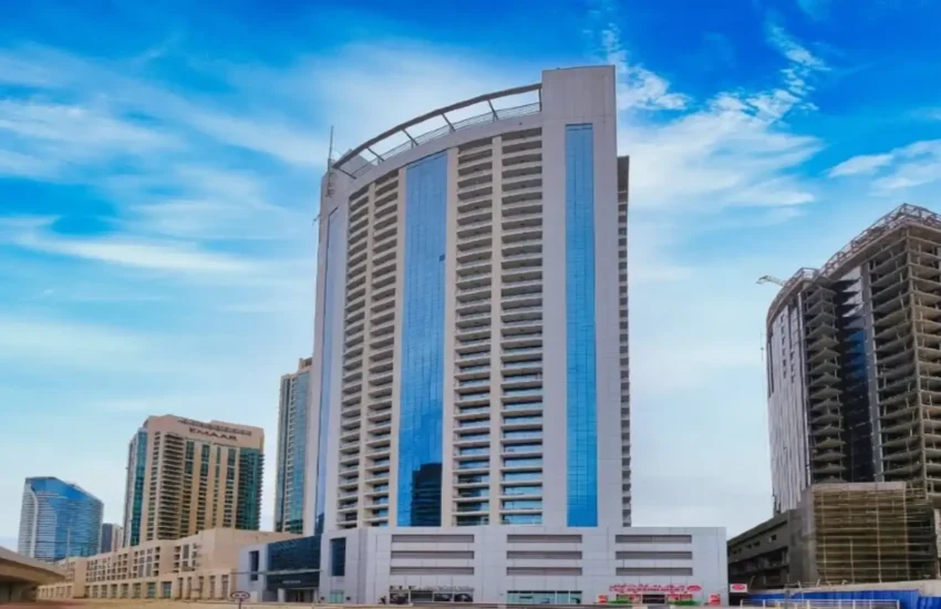 Burj Al Nujoom in Downtown